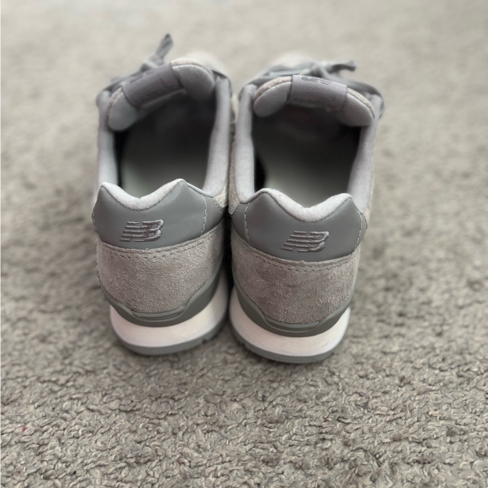 New Balance 696 - Picture 4 of 5